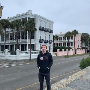 Meet your Posher, Alex